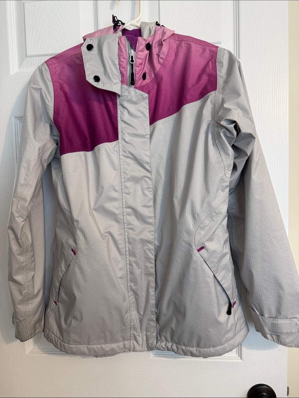 Puma Light Gray and Magenta Women's Ski Jacket